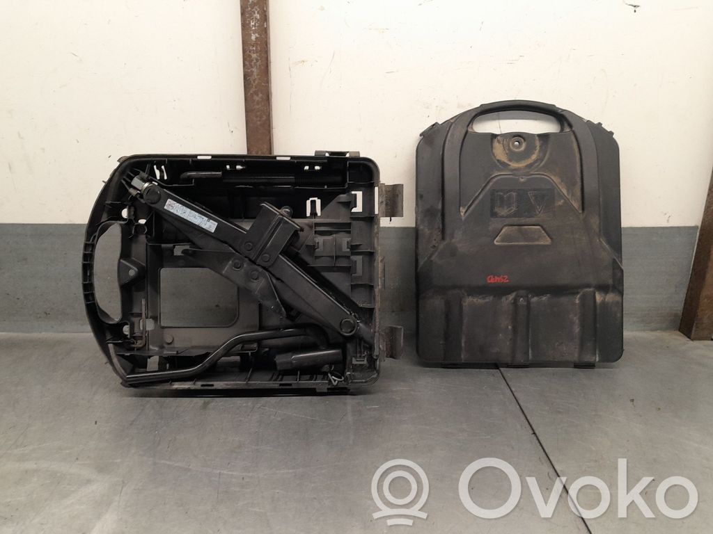 Renault Trafic III (X82) Gato
