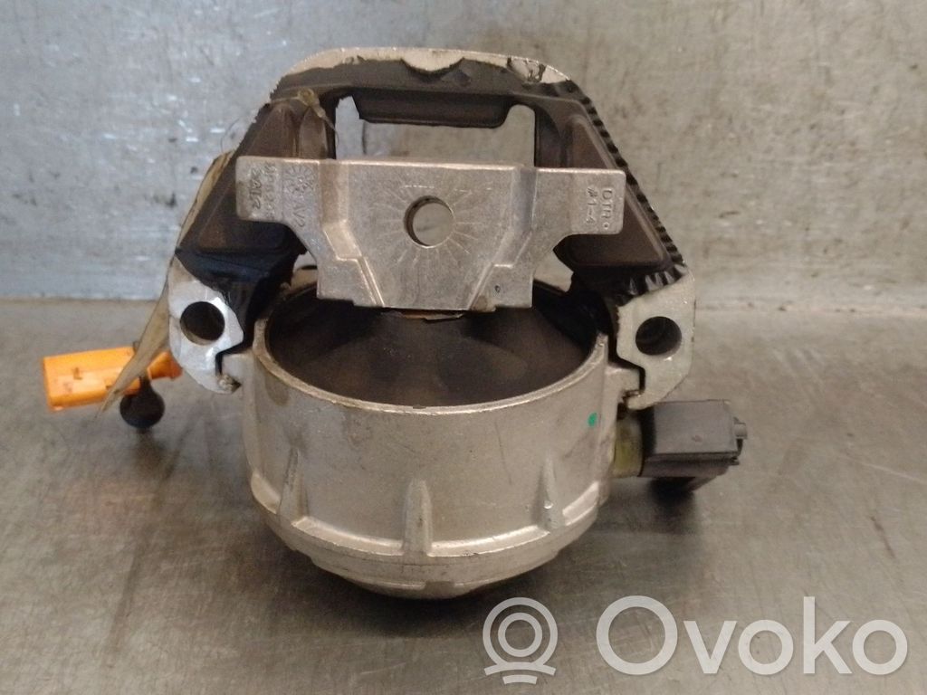 Audi A7 S7 4G Engine mount bracket