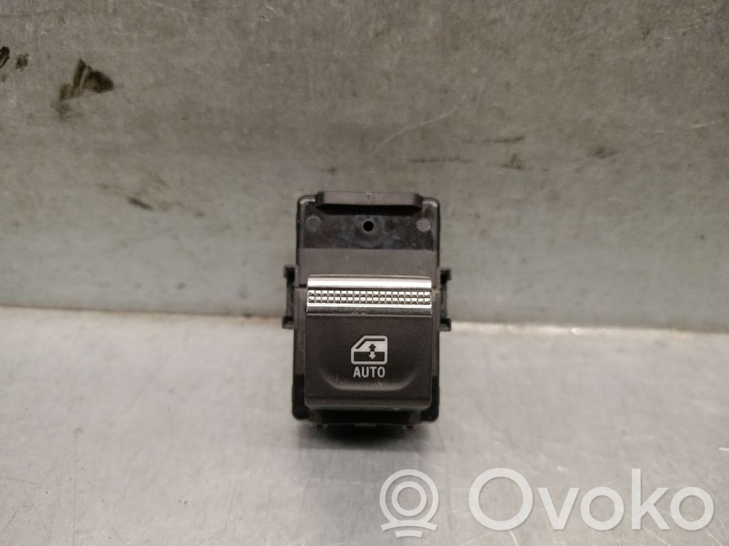 Mitsubishi ASX Electric window control switch