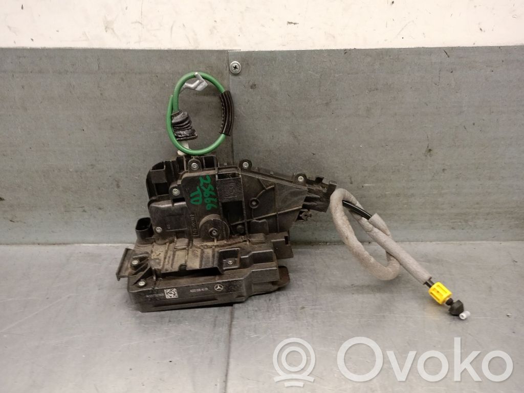Mercedes-Benz GLC X253 C253 Rear door lock