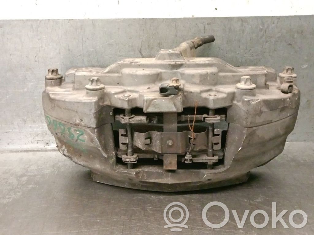 Mercedes-Benz GLC X253 C253 Front brake caliper 