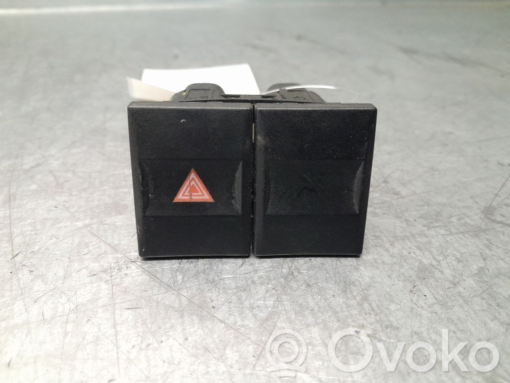 Ford Mondeo Mk III Botón interruptor de luz de peligro 