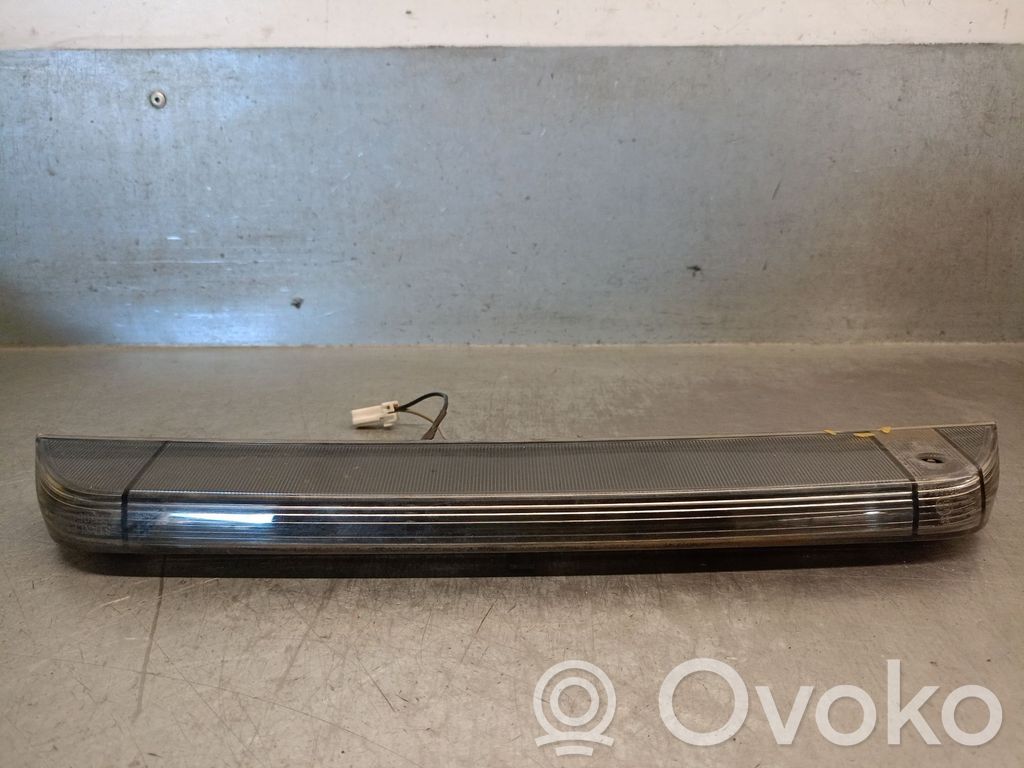 Mitsubishi Grandis Third/center stoplight 