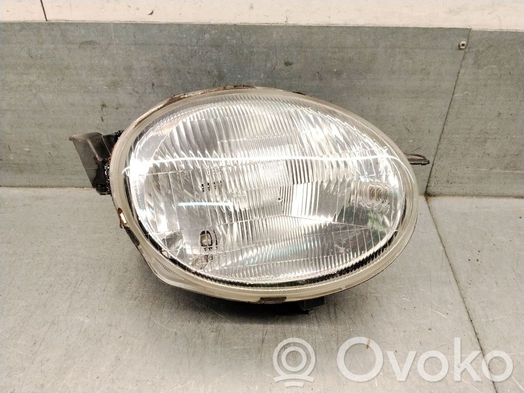 Toyota Corolla Verso E110 Faro/fanale 