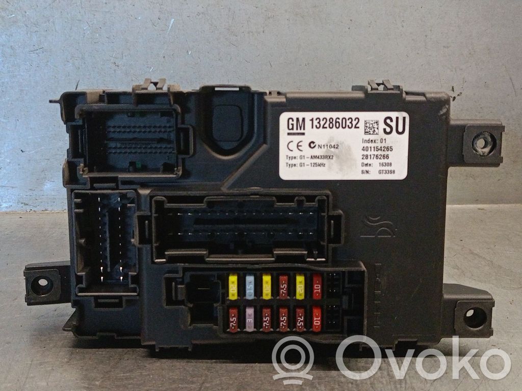 Opel Corsa D Set scatola dei fusibili 