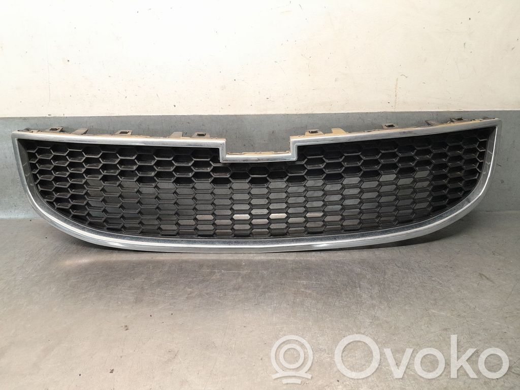 Chevrolet Orlando Atrapa chłodnicy / Grill 