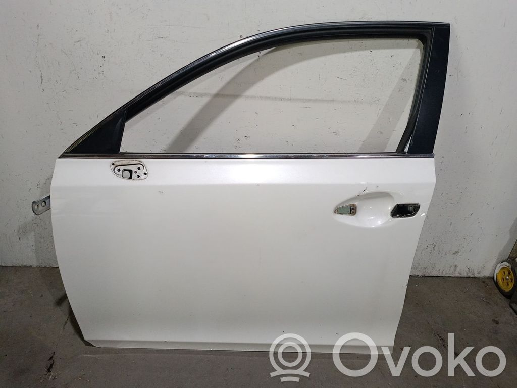 Lexus CT 200H Etuovi