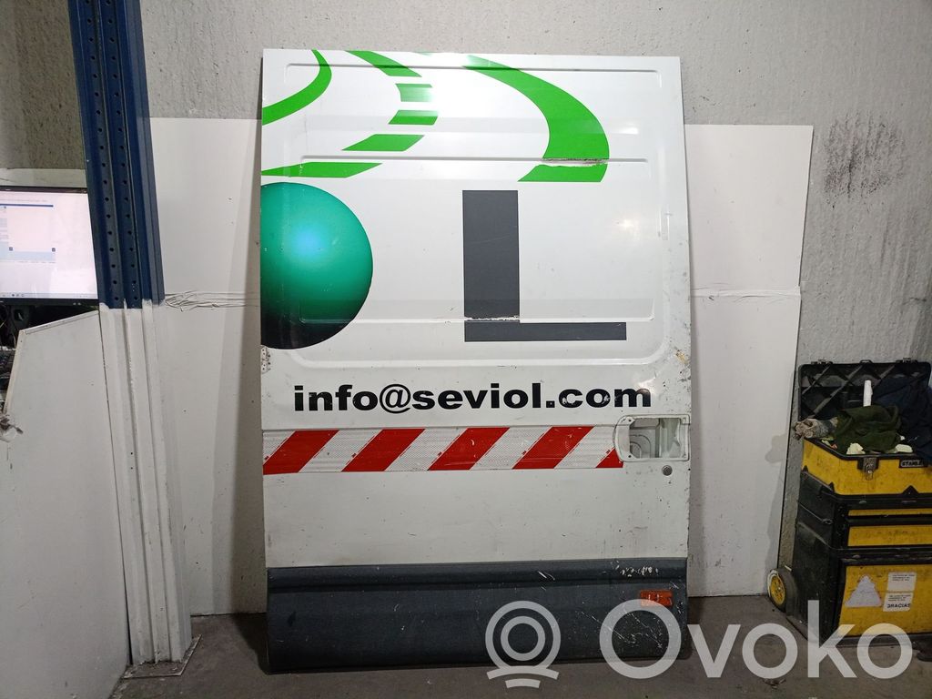Iveco Daily 5th gen Puerta corrediza
