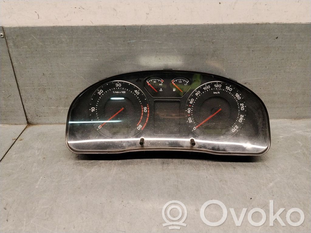 Skoda Superb B5 (3U) Vitezometru (grup de instrumente) 