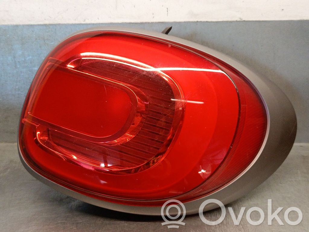 Fiat 500L Aizmugurējais lukturis virsbūvē