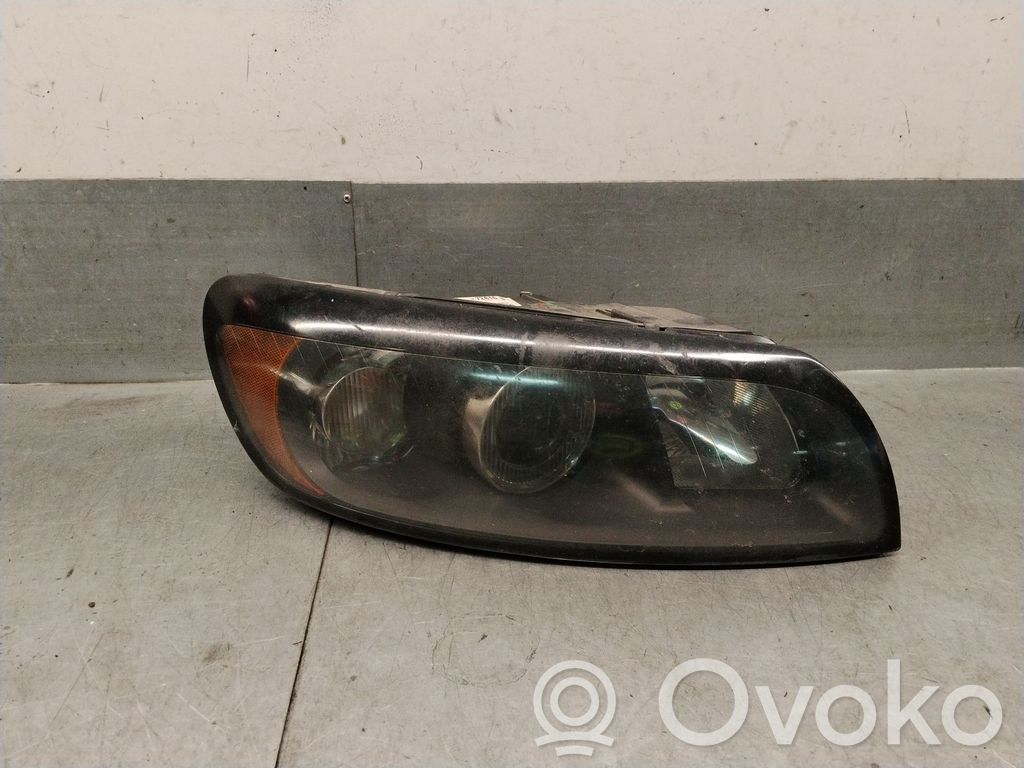 Volvo C30 Lampa przednia 