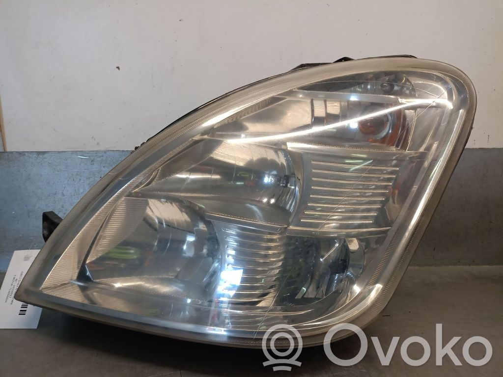 Iveco Daily 45 - 49.10 Lampa przednia 