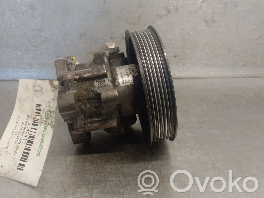 Audi A5 8T 8F Elektriskais stūres pastiprinātājs