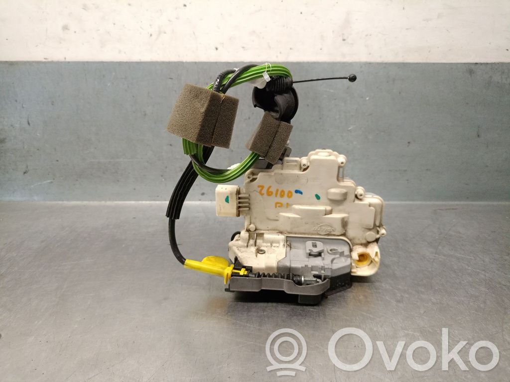 Audi A5 8T 8F Front door lock 