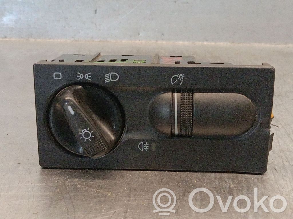 Volkswagen Golf SportWagen Interruttore di regolazione dell’illuminazione del quadro