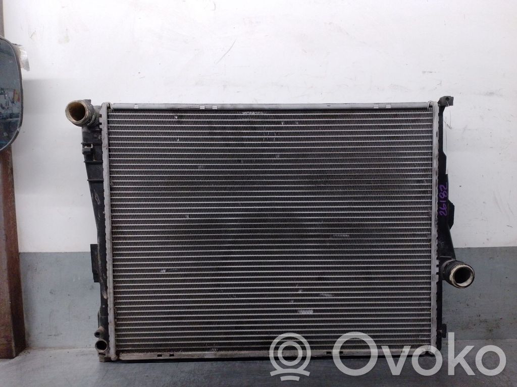 BMW 3 E36 Aušinimo skysčio radiatorius 