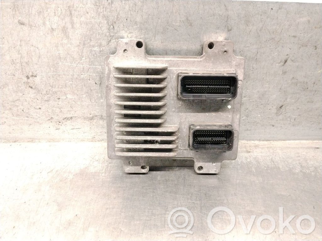 Opel Corsa E Variklio valdymo blokas 
