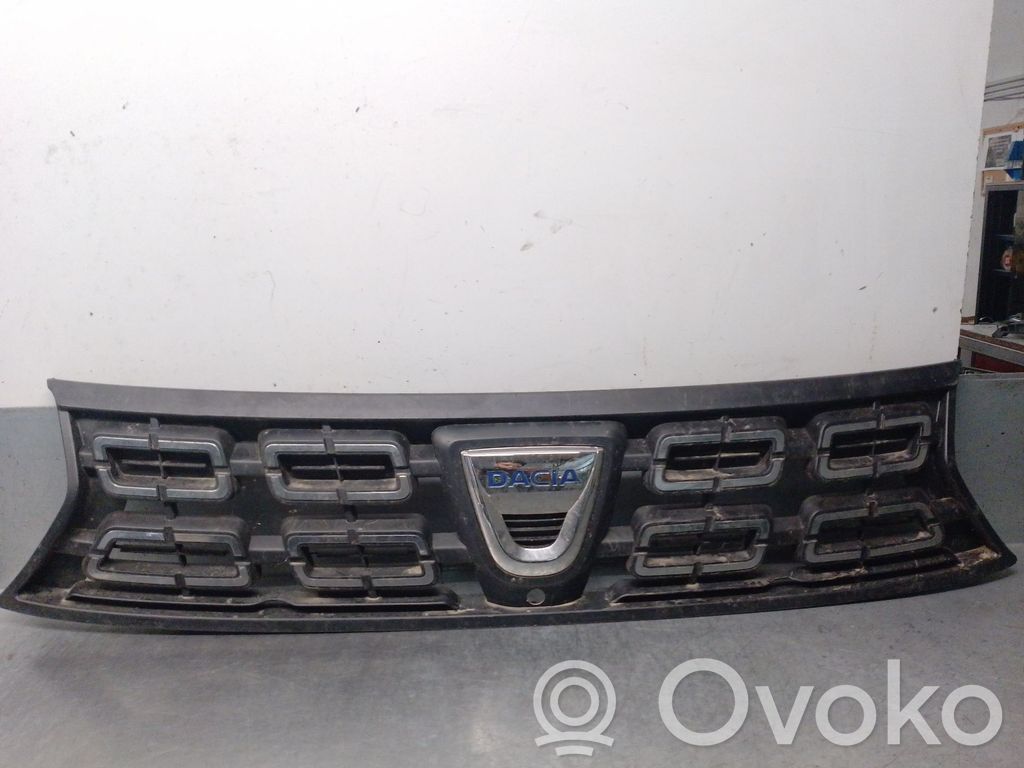 Dacia Duster II Rejilla delantera
