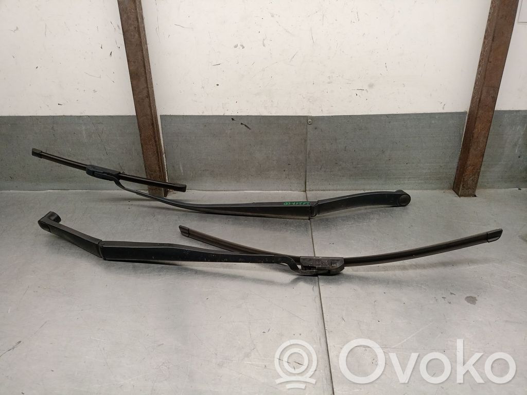 Hyundai i40 Wischerarm vorne