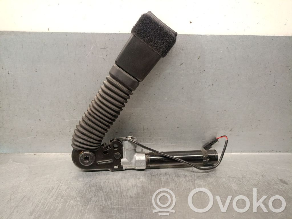 BMW 5 F10 F11 Etuistuimen turvavyön solki 