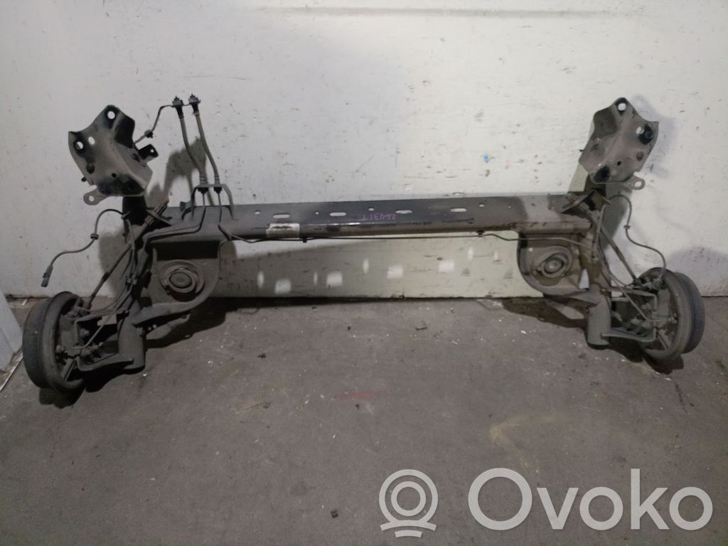 Renault Clio IV Hinterachsträger mit Reduzierstück