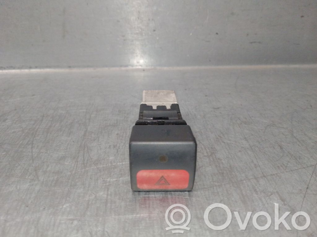 Citroen Xantia Comutator lumini pericol 