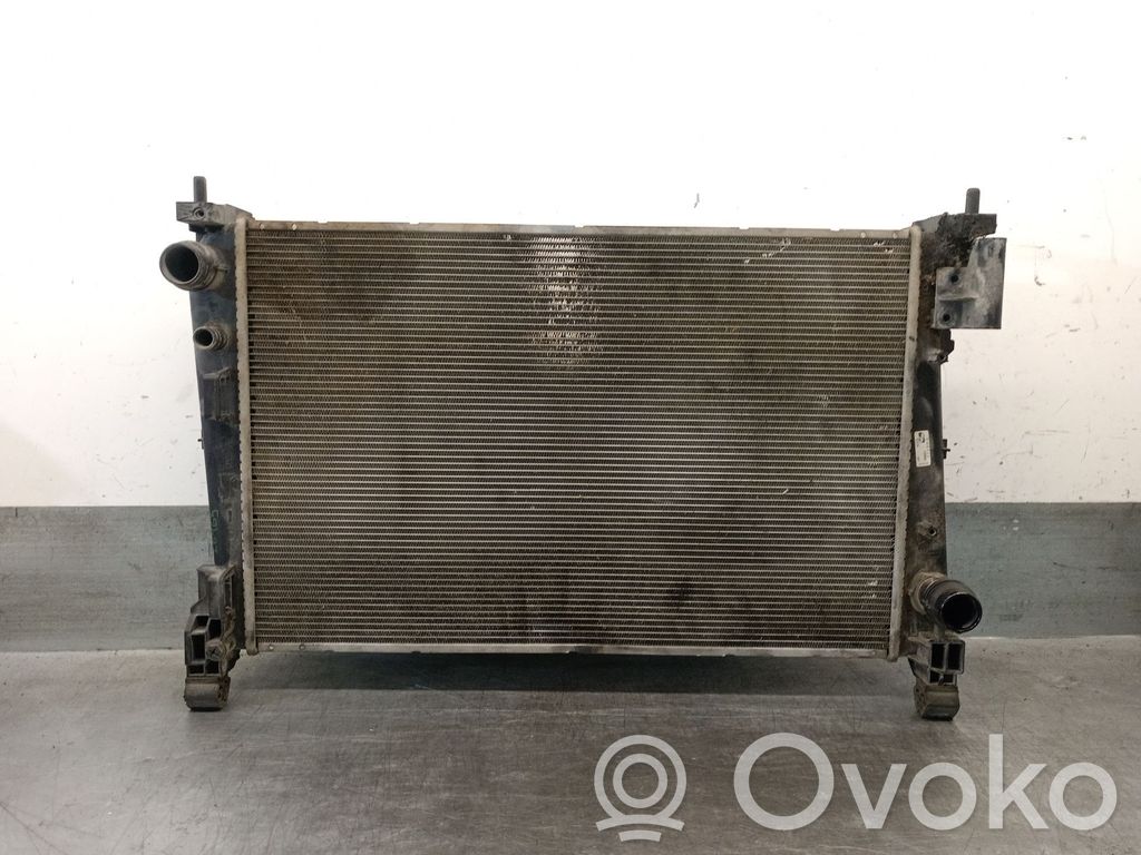 Opel Corsa D Radiatore di raffreddamento 