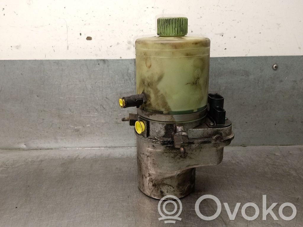 Seat Ibiza III (6L) Vairo stiprintuvo siurblys 
