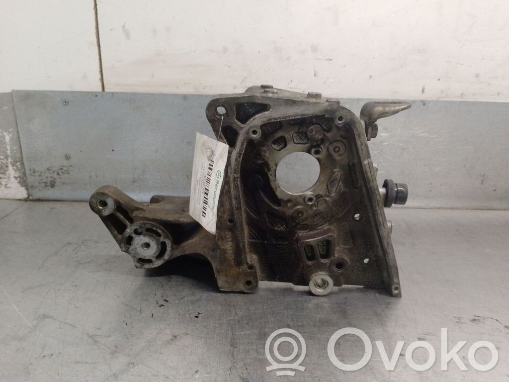 Saab 9-3 Ver2 Soporte de montaje del motor 