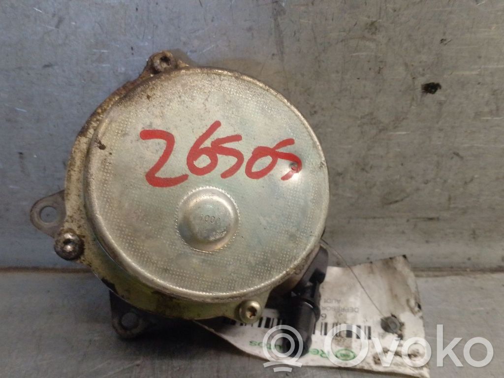 Audi A6 S6 C5 4B Pompa a vuoto 