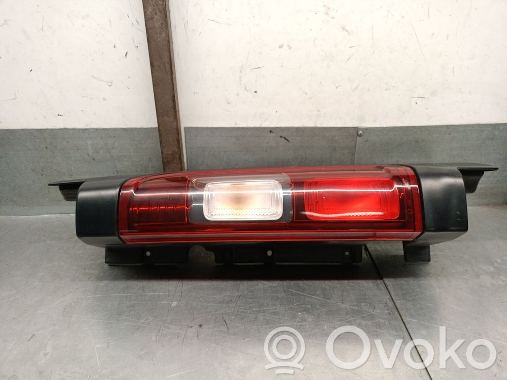 Renault Trafic III (X82) Lampa tylna 