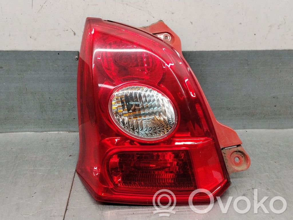 Suzuki Alto Lampa tylna 