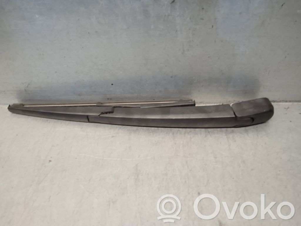 KIA Rio Rear wiper blade arm