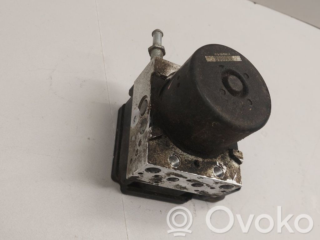 Subaru Outback ABS-pumppu 
