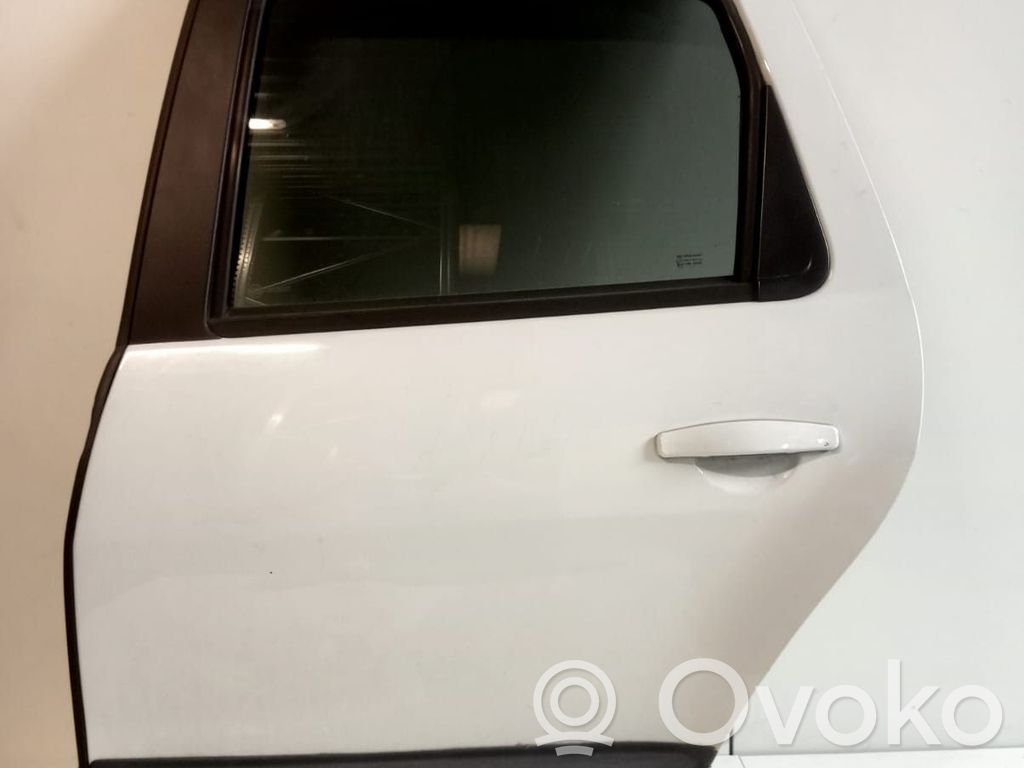 Dacia Duster Galinės durys 