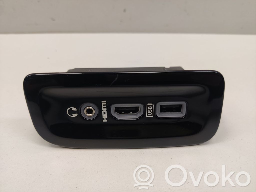 Разъем USB   68229844AC,68229844AB,68229844AA,5VT19TRMAB