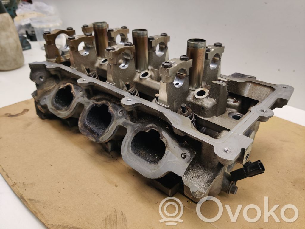 Dodge Charger Engine head 