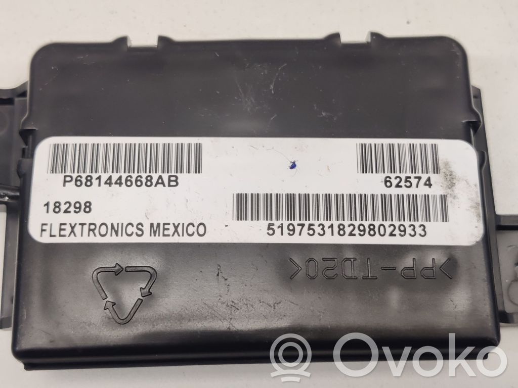 Ram 1500 DT Keyless system antenna 