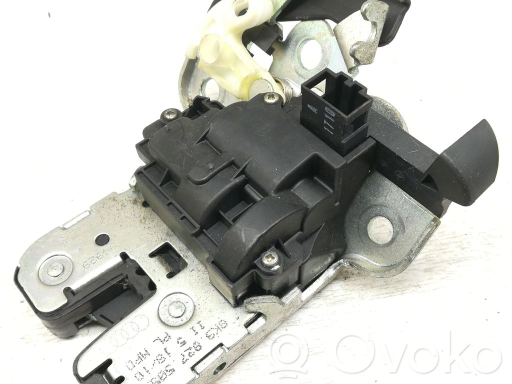 Tailgate lock latch   8K9827505A