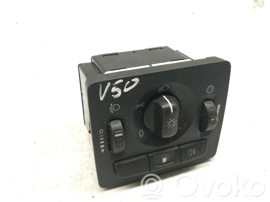 Lukturu slēdzis   30739298