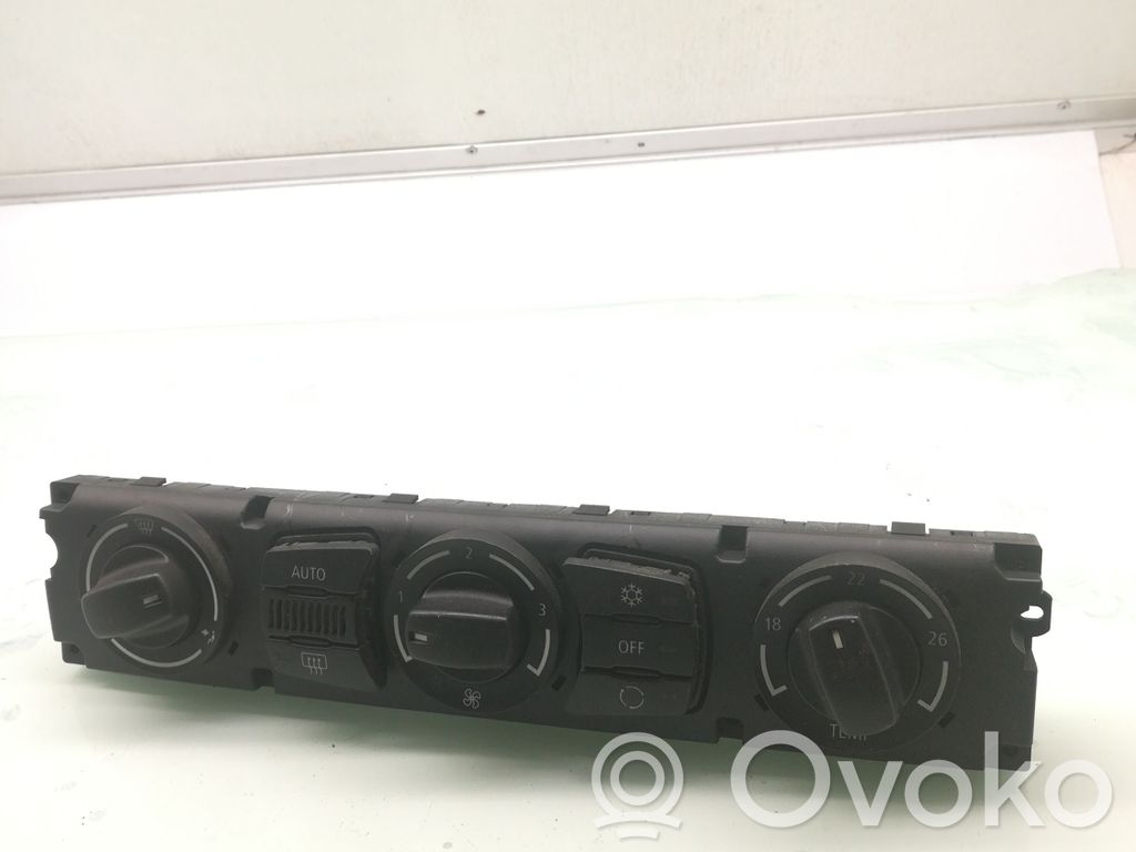 BMW 5 E60 E61 Climate control unit 