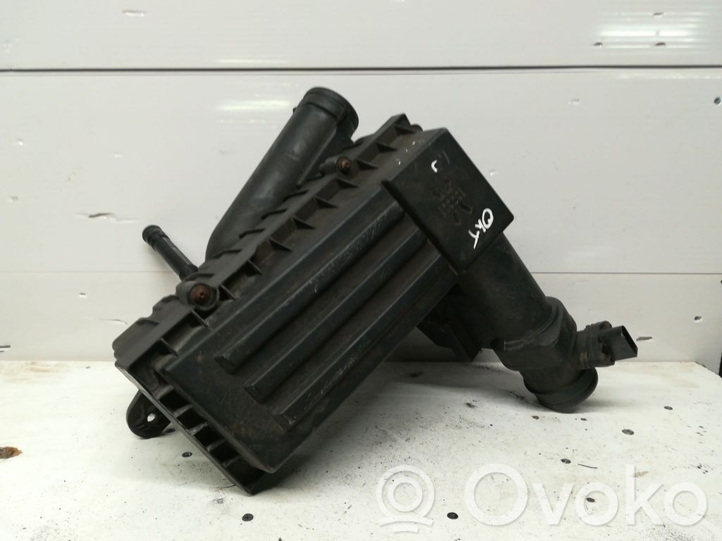 Obudowa filtra powietrza   1K0129620D