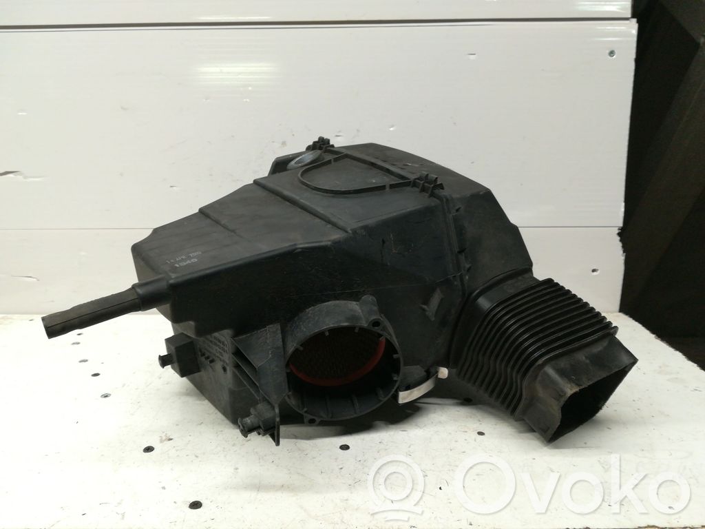 Audi A6 S6 C6 4F Air filter box 