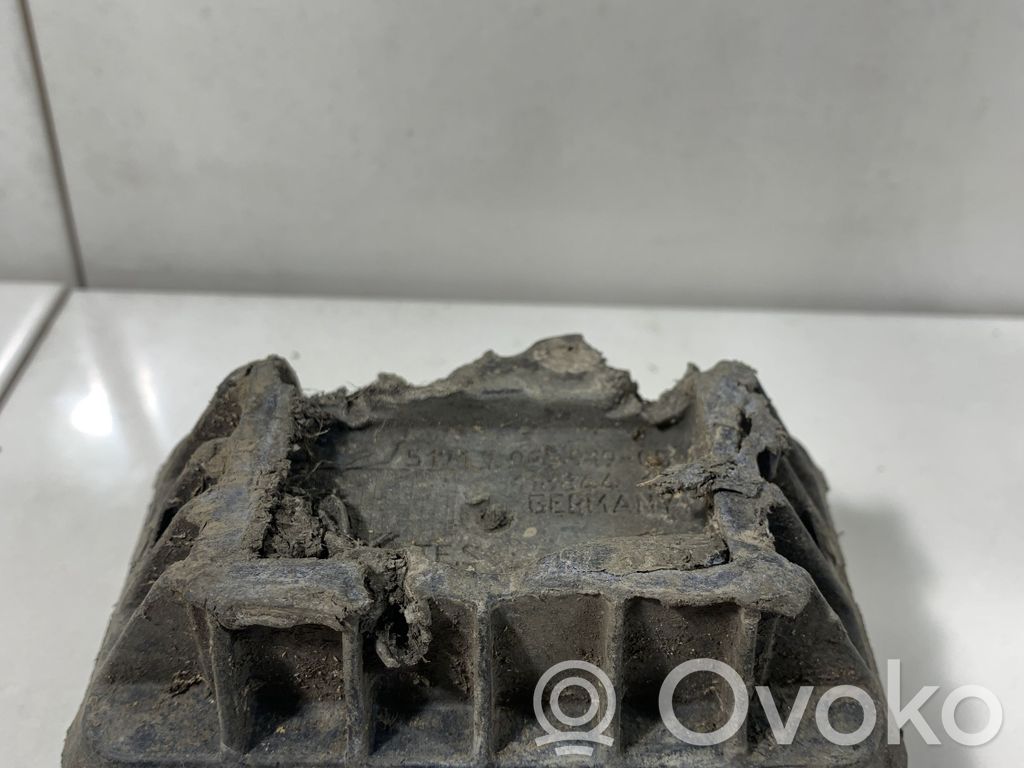 BMW 5 E60 E61 Jacking socket point 