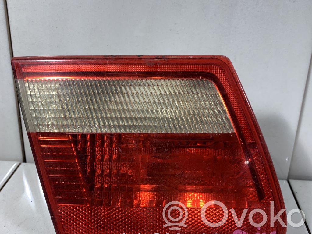 BMW 3 E46 Tailgate rear/tail lights 