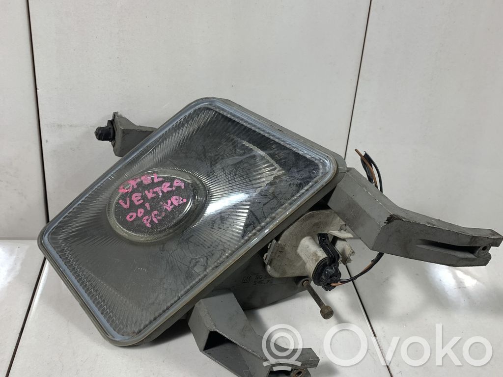 Opel Vectra C Miglas lukturis priekšā 