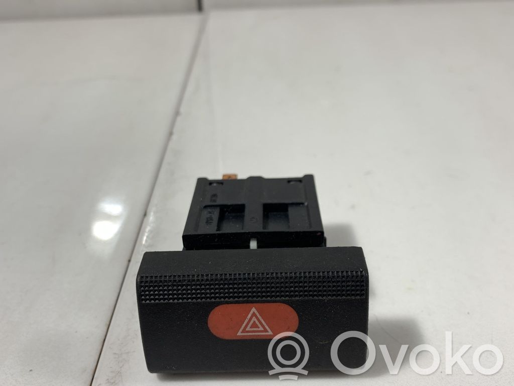 Opel Vectra C Hazard light switch 