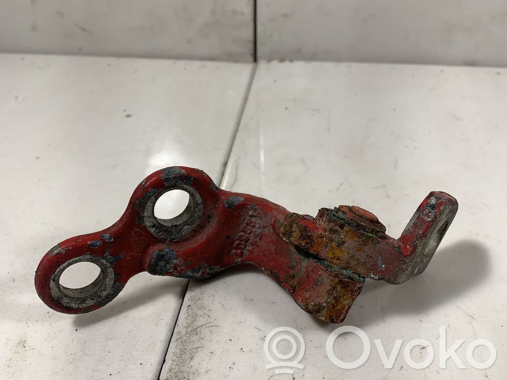 Ford Focus Front door lower hinge 