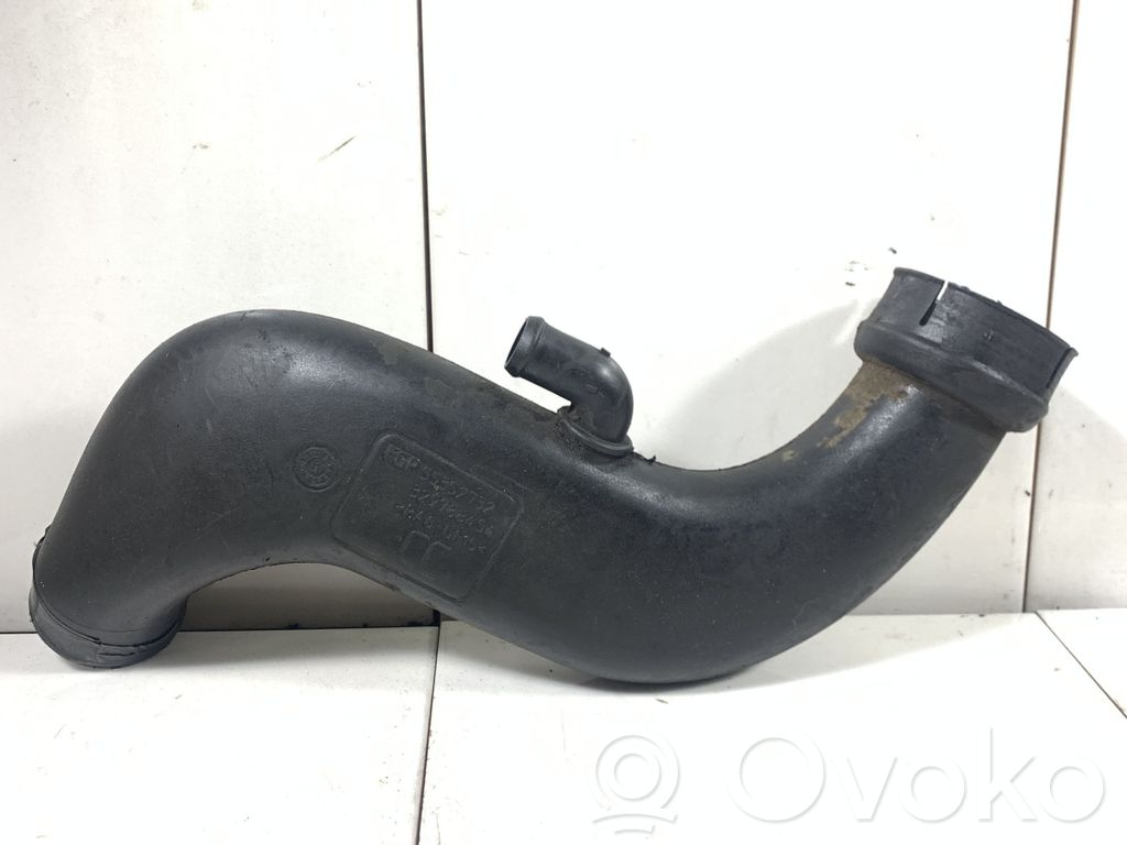 Opel Astra H Ansaugrohr Ansaugschlauch Turbolader 