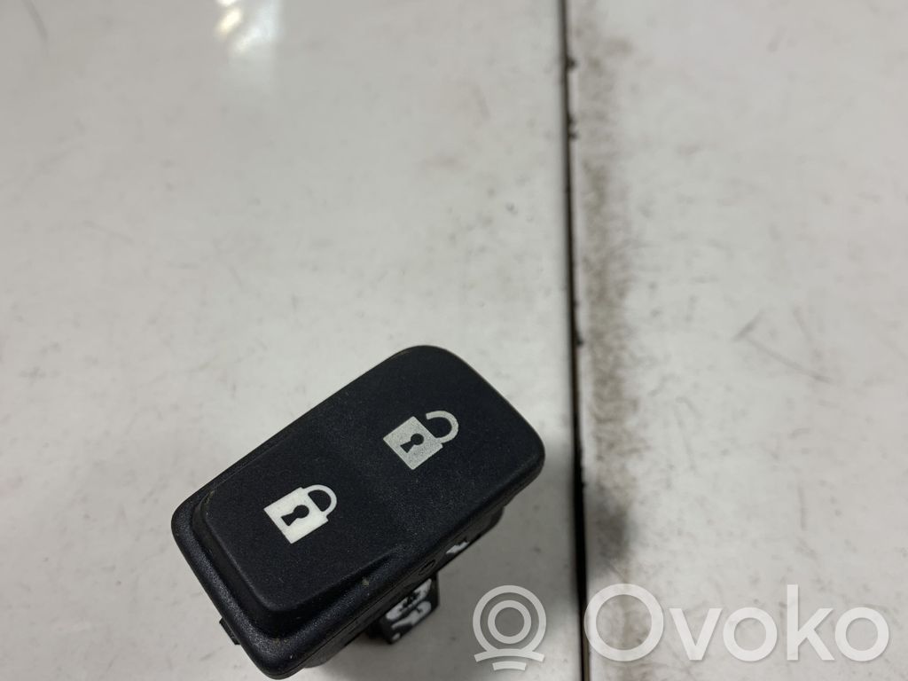 Volvo V50 Central locking switch button 
